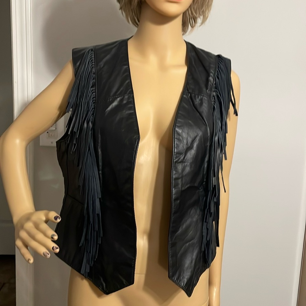 Vintage Park V genuine leather fringe vest made in USA 🇺🇸 Ladies Large